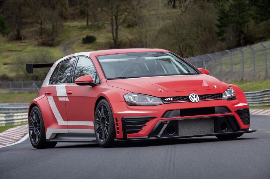  Volkswagen Golf GTi TCR 2016 года  (фото 15 из 16)